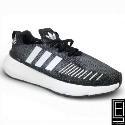 Zapatos Adidas Swift Run 22 Black Diseño Degradado