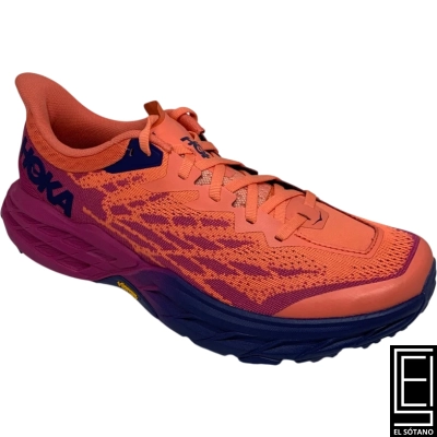 Zapatos Hoka Speedgoat 5 En Color Festival Fuchsia Camellia Destacadas Por Su Diseño Ligero Para Trail Running