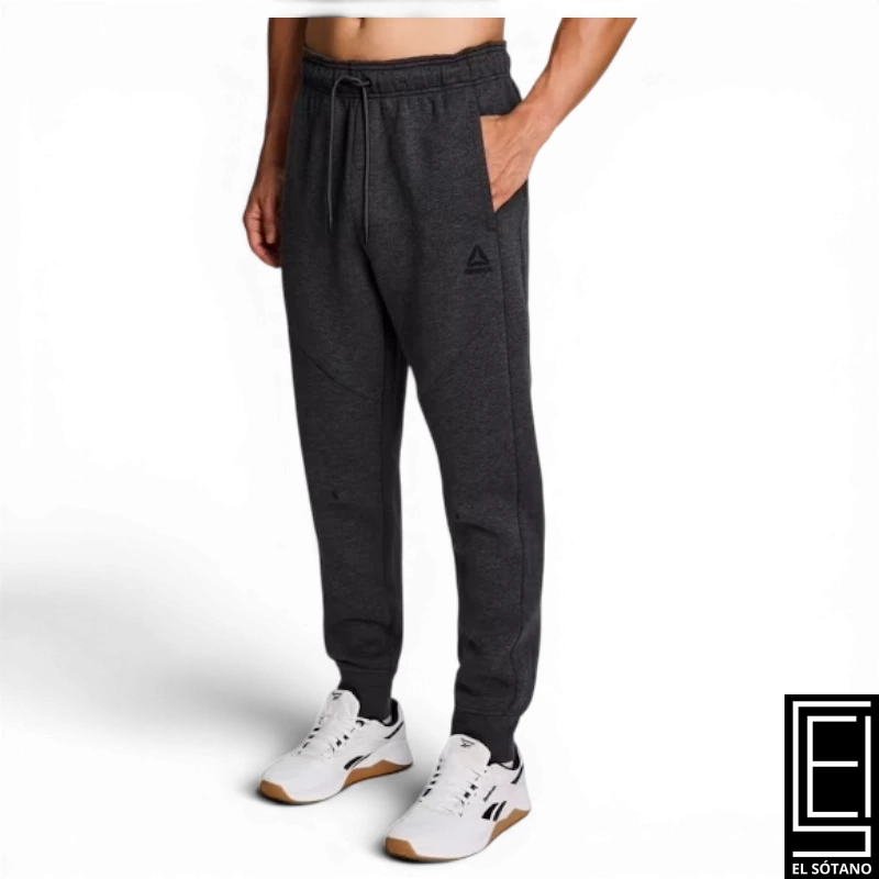 Pantalón Deportivo Reebok Rbk Cvc Fleece Pant Driftwood Gris Pantalón Deportivo Reebok Rbk Cvc Fleece Pant Driftwood Gris